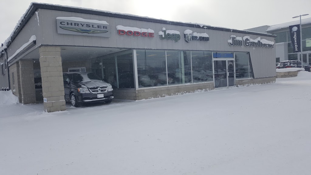 Owen Sound Chrysler | 202446 HWY 6/21 Sunset Strip, Owen Sound, ON N4K 5N7, Canada | Phone: (519) 376-4882