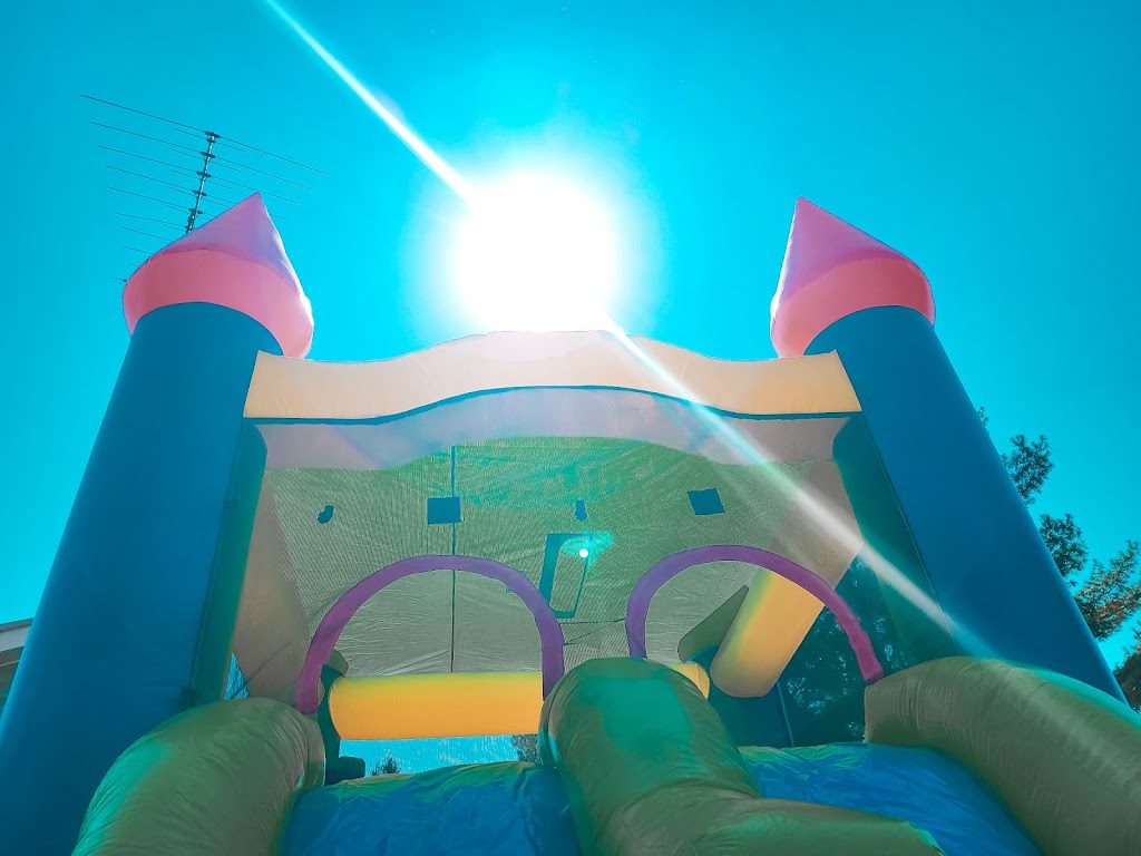 Always Bouncin Rentals | 642 Concession 8, Havelock, ON K0L 1Z0, Canada | Phone: (705) 772-7651