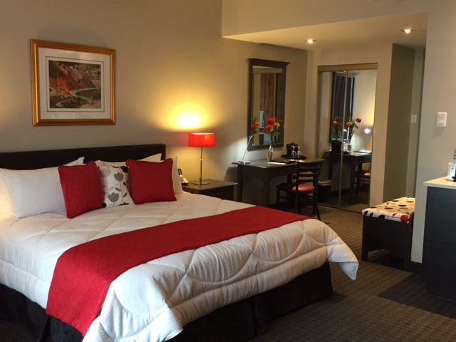 Hotel & Spa Mont Gabriel | 1699 Ch du Mont-Gabriel, Sainte-Adèle, QC J8B 1A5, Canada | Phone: (450) 229-3547