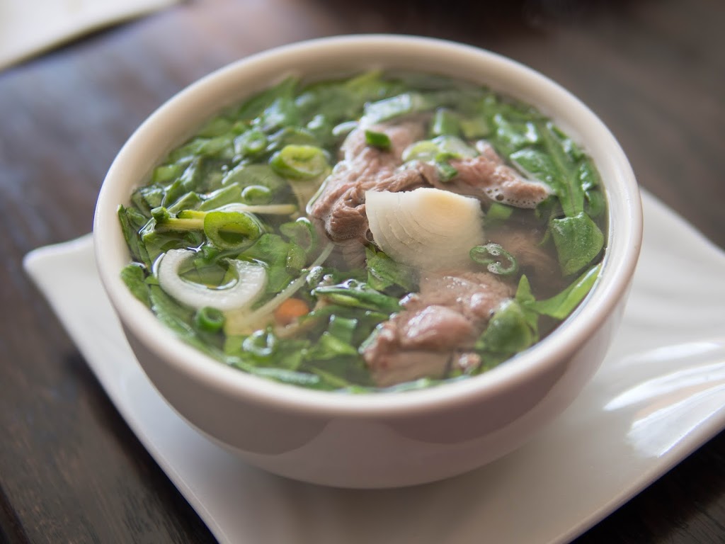 Phở Mont-Royal | 1235 Avenue du Mont-Royal E, Montréal, QC H2J 1Y2, Canada | Phone: (514) 522-7888