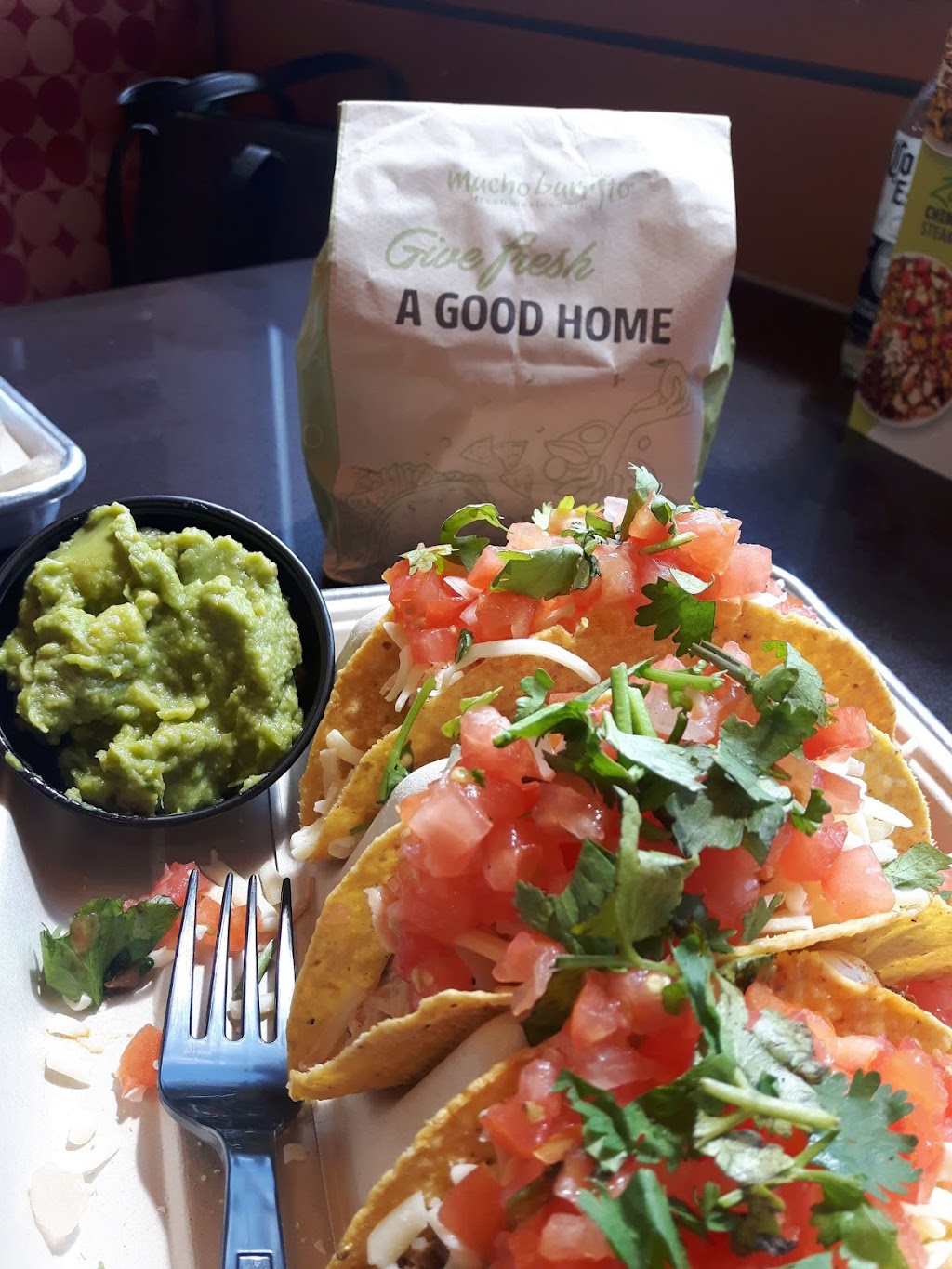 Mucho Burrito Fresh Mexican Grill | 995 Wellington Rd, London, ON N6E 3A9, Canada | Phone: (519) 680-3003