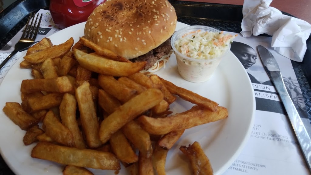 Restaurant La Bonne Fourchette - Pub Totem | 125 Rue Notre Dame, Donnacona, QC G3M 1G3, Canada | Phone: (418) 285-3626