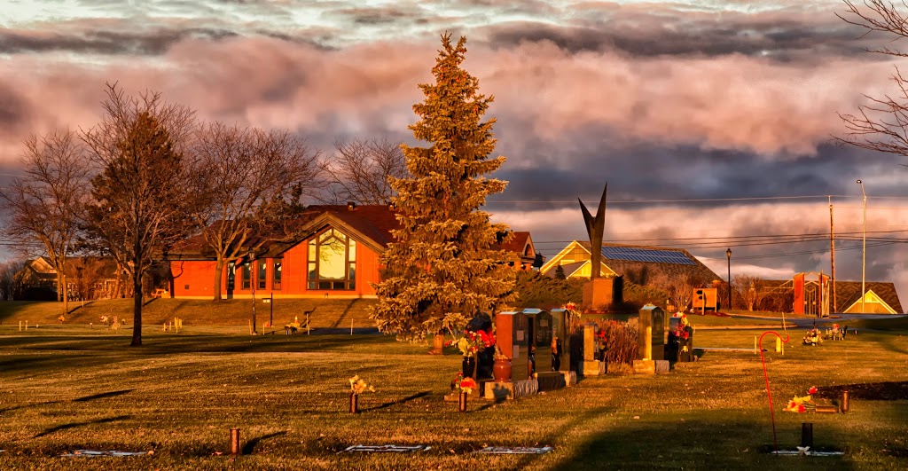 Hope Cemetery | 4660 Bank St, Gloucester, ON K1T 3W7, Canada | Phone: (613) 822-1212