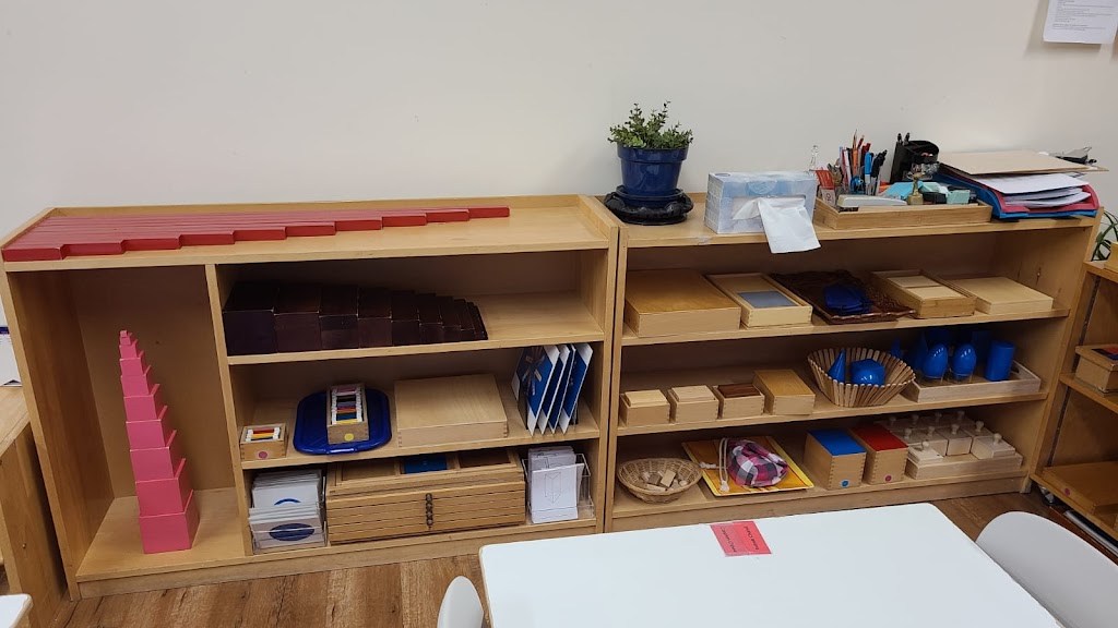 Burnaby Montessori School | 3905 Norland Ave, Burnaby, BC V5G 4T8, Canada | Phone: (604) 298-1661