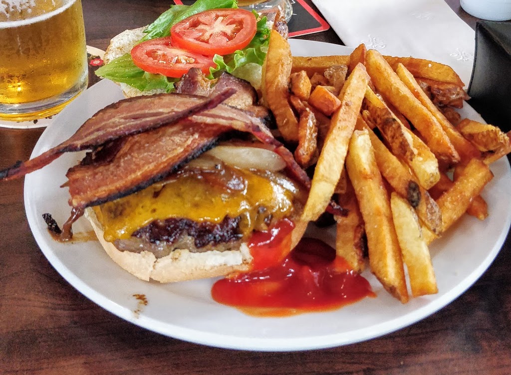 The Bent Elbow | 2880 King St E, Kitchener, ON N2A 1A7, Canada | Phone: (519) 208-0202