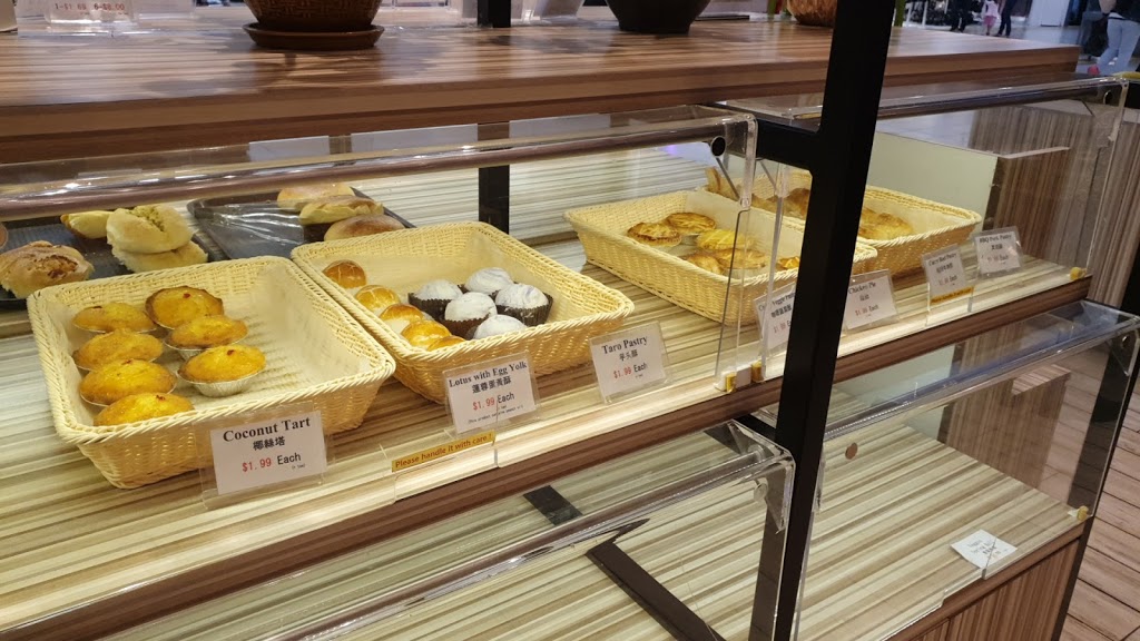 Kin-Kin Bakery | 1582 Myron Dr, Mississauga, ON L5E 2N6, Canada | Phone: (905) 990-4880