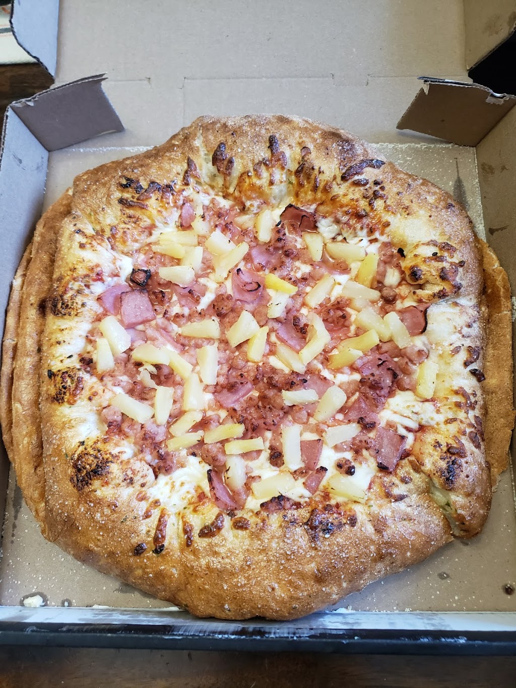 Papas Pizzaland Trenton | 391 Dundas St W, Trenton, ON K8V 3S4, Canada | Phone: (613) 955-0999