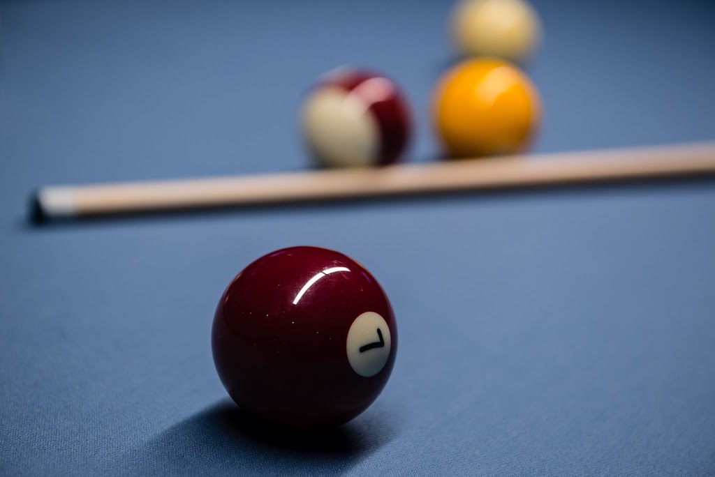 Le Cue Lounge | 8901 Woodbine Ave #100, Markham, ON L3R 9Y4, Canada | Phone: (905) 940-8882