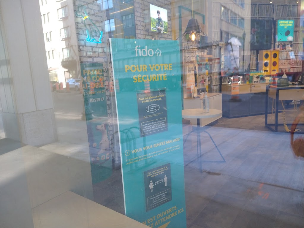 Fido | 305 Boulevard Charest E, Québec, QC G1K 3H3, Canada | Phone: (418) 524-3436