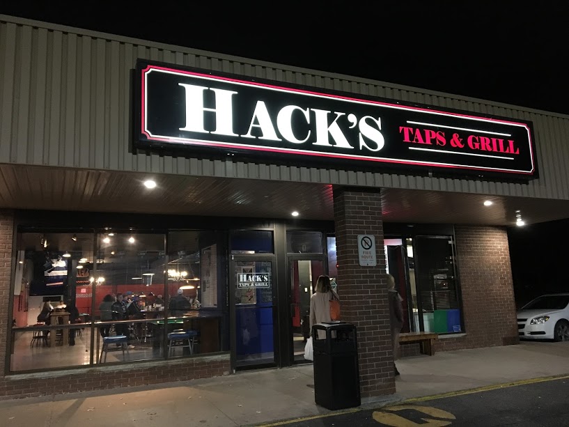 Hacks Taps & Grill | 101 Hazelglen Dr #1, Kitchener, ON N2M 5A2, Canada | Phone: (519) 744-2839