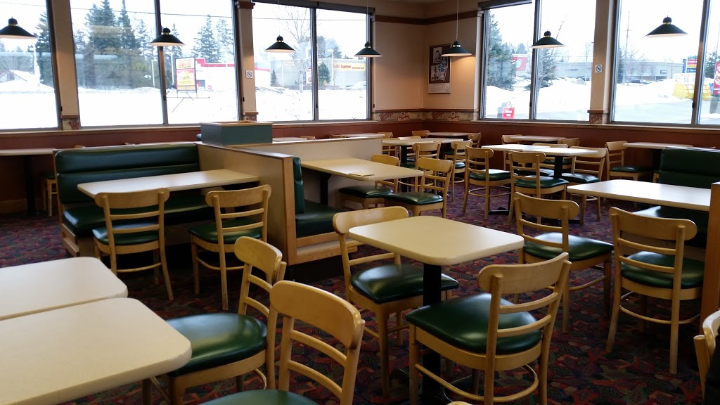 Wendys | 628 Yonge St, Barrie, ON L4N 4E6, Canada | Phone: (705) 730-0268