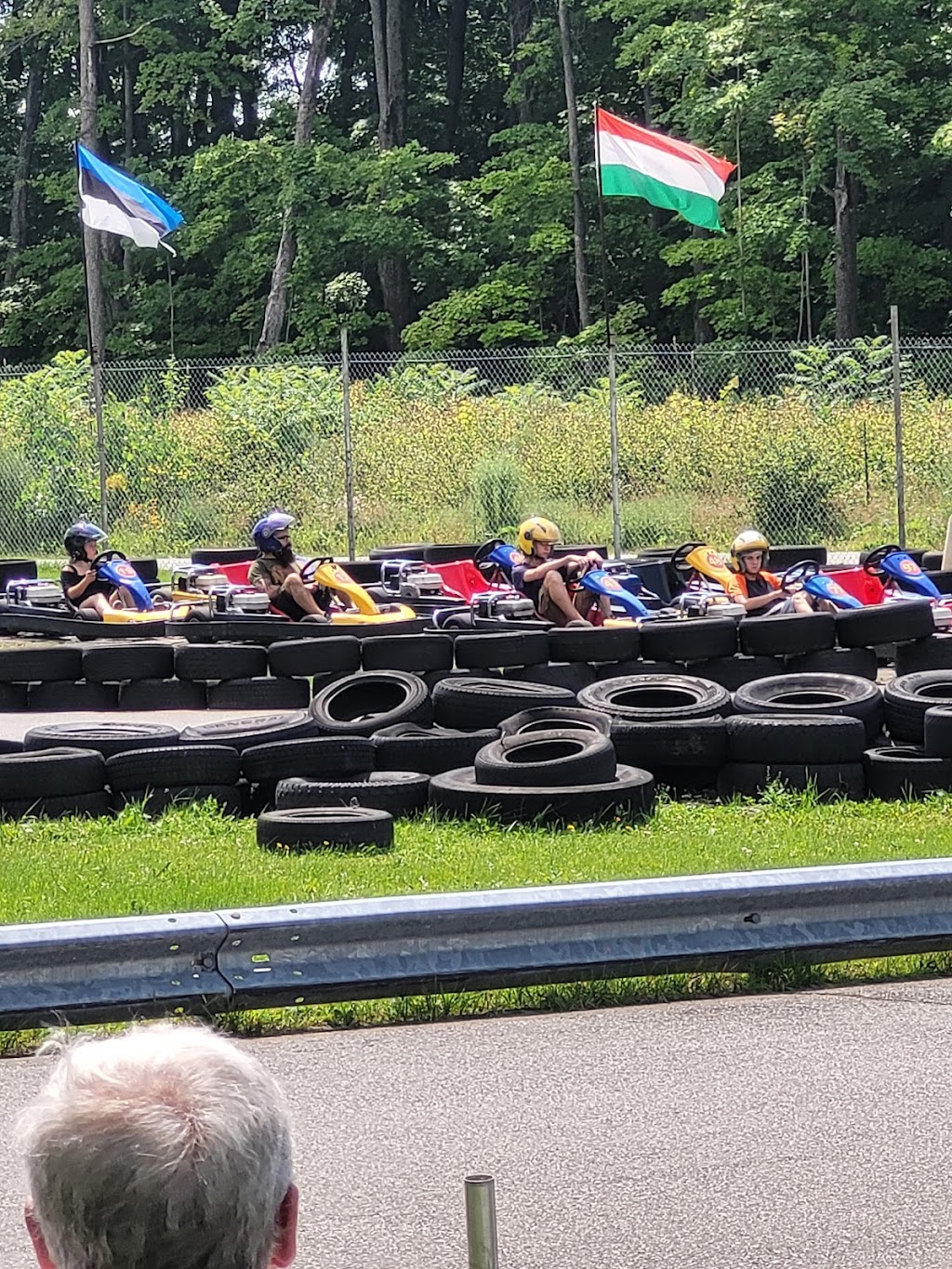 Doudou Karting | 1016 Bd Arthur-Sauvé, Saint-Eustache, QC J7R 4K3, Canada | Phone: (450) 472-0005