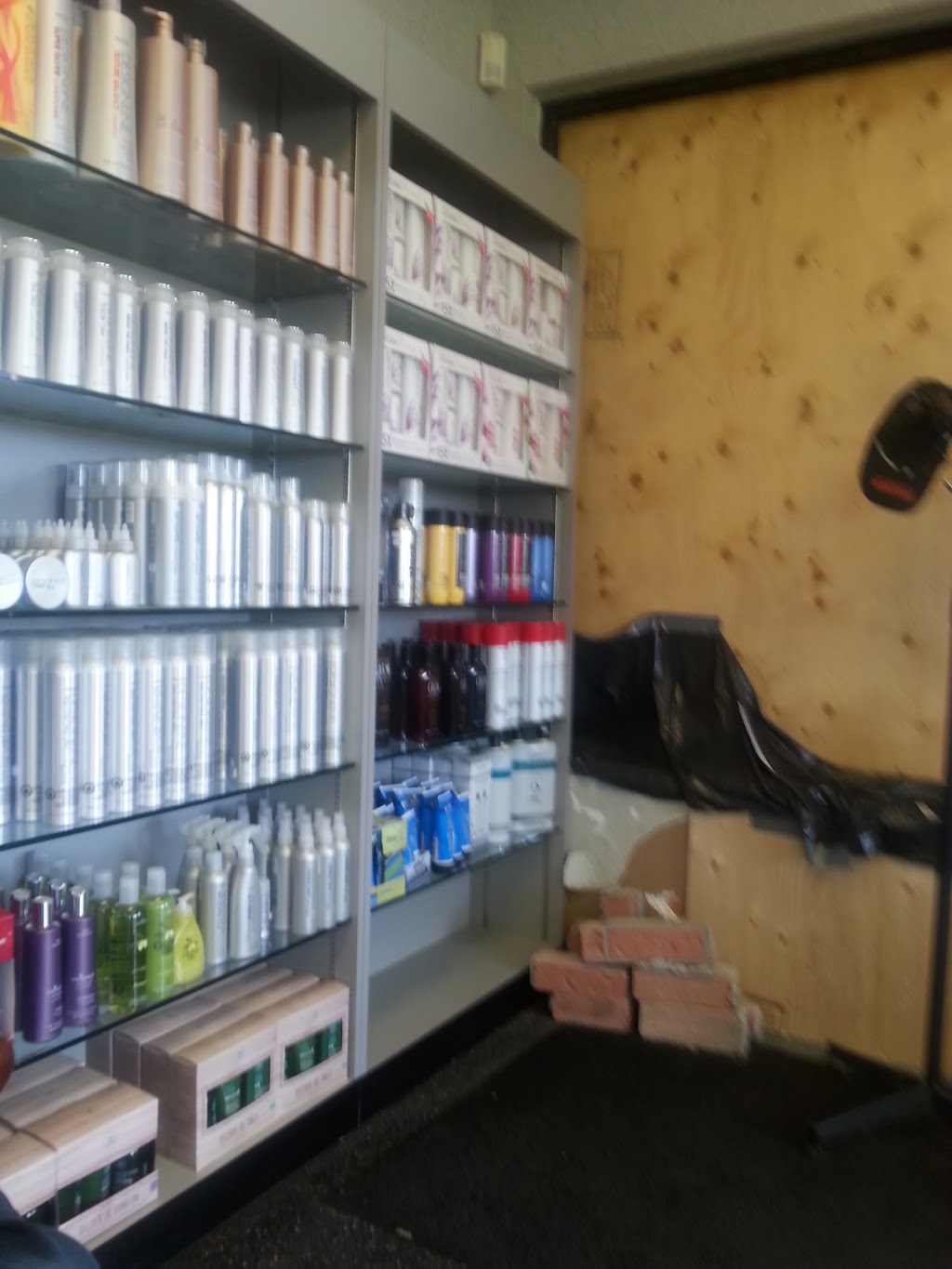 First Choice Haircutters | REGENCY MALL, 1020 Ontario St #6, Stratford, ON N5A 6Z3, Canada | Phone: (519) 273-3564