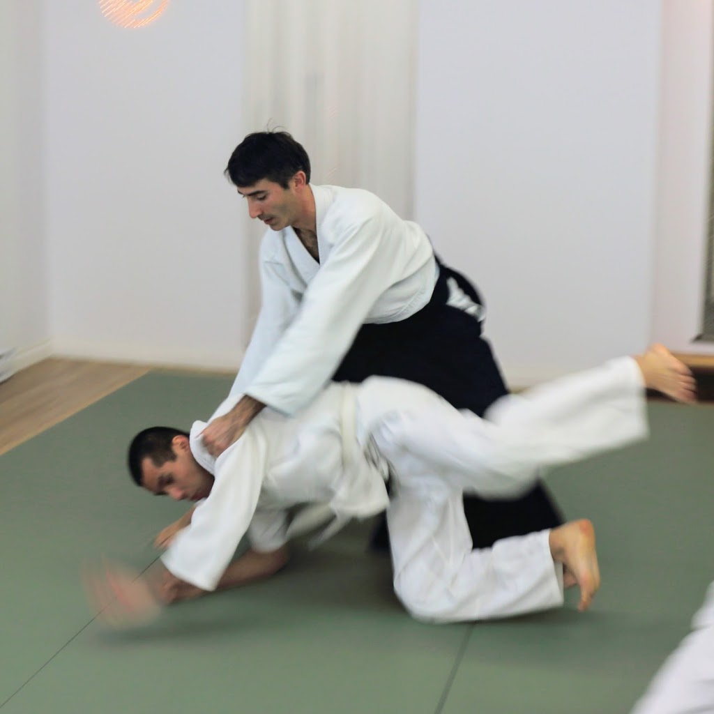 Montérégie Aikikai Aikido | 2295 Rue Joliette, Longueuil, QC J4K 4Z7, Canada | Phone: (450) 286-1622