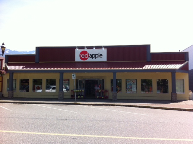Red Apple Store | 7116 Pioneer Ave, Agassiz, BC V0M 1A0, Canada | Phone: (604) 796-9591
