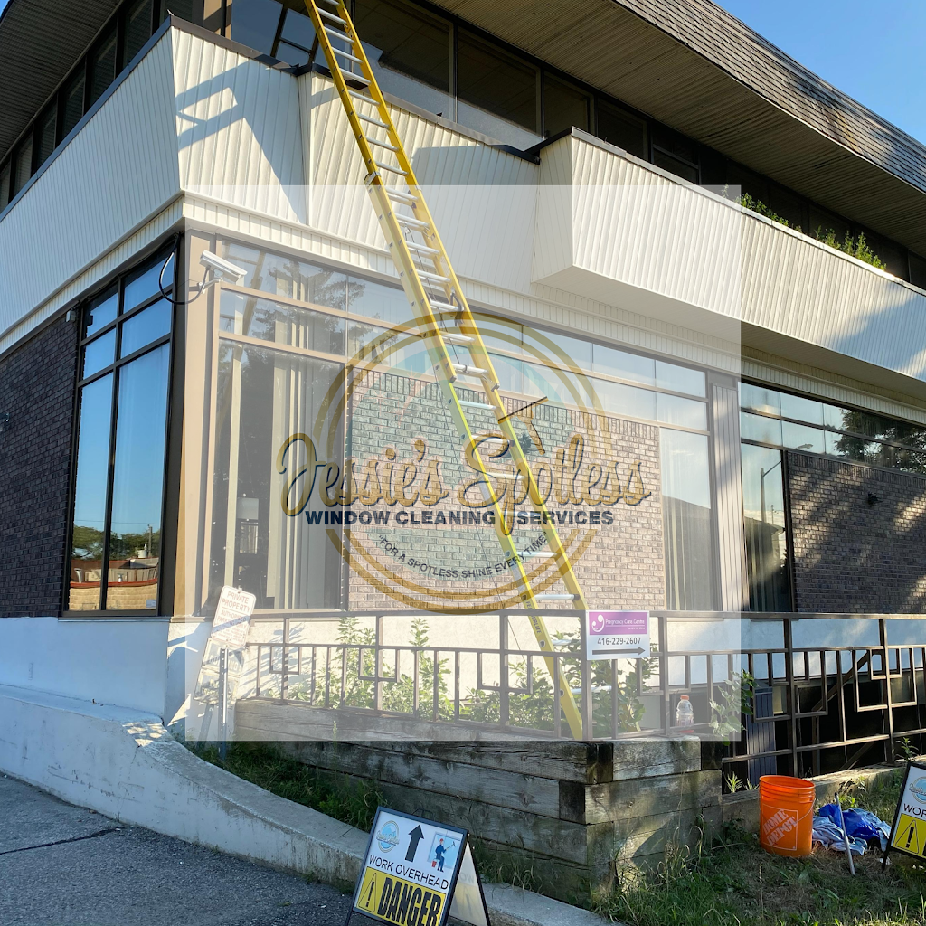 Jessies Spotless Window Cleaning Services Oshawa | 1719 Woodgate Trail, Oshawa, ON L1G 8B4, Canada | Phone: (647) 563-8448