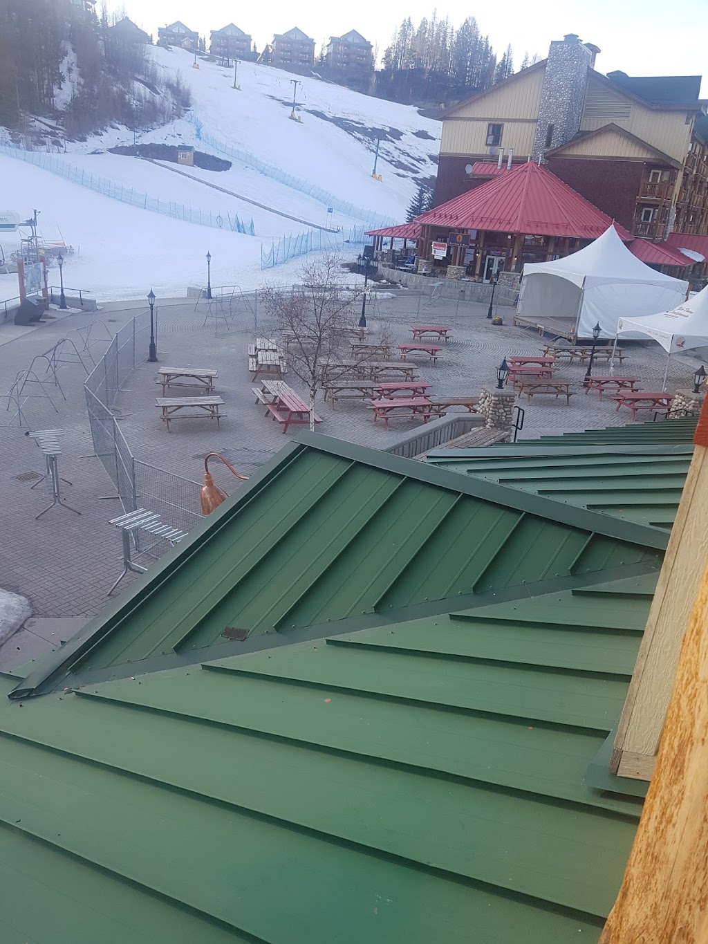 Polaris Lodge | 301 N Star Blvd, Kimberley, BC V1A 3E9, Canada | Phone: (877) 282-1200
