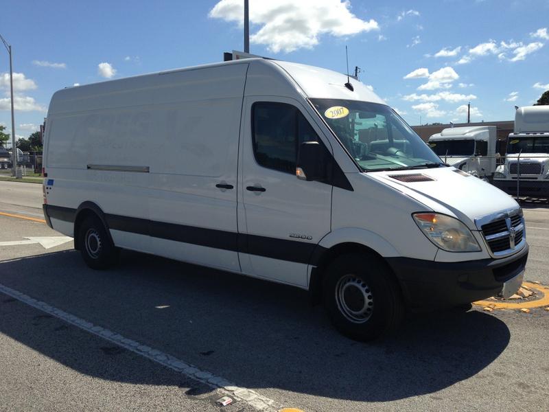 Transport RCH | 8470 Rue du Pré-Laurin #114, Saint-Léonard, QC H1R 2P7, Canada | Phone: (514) 622-2780