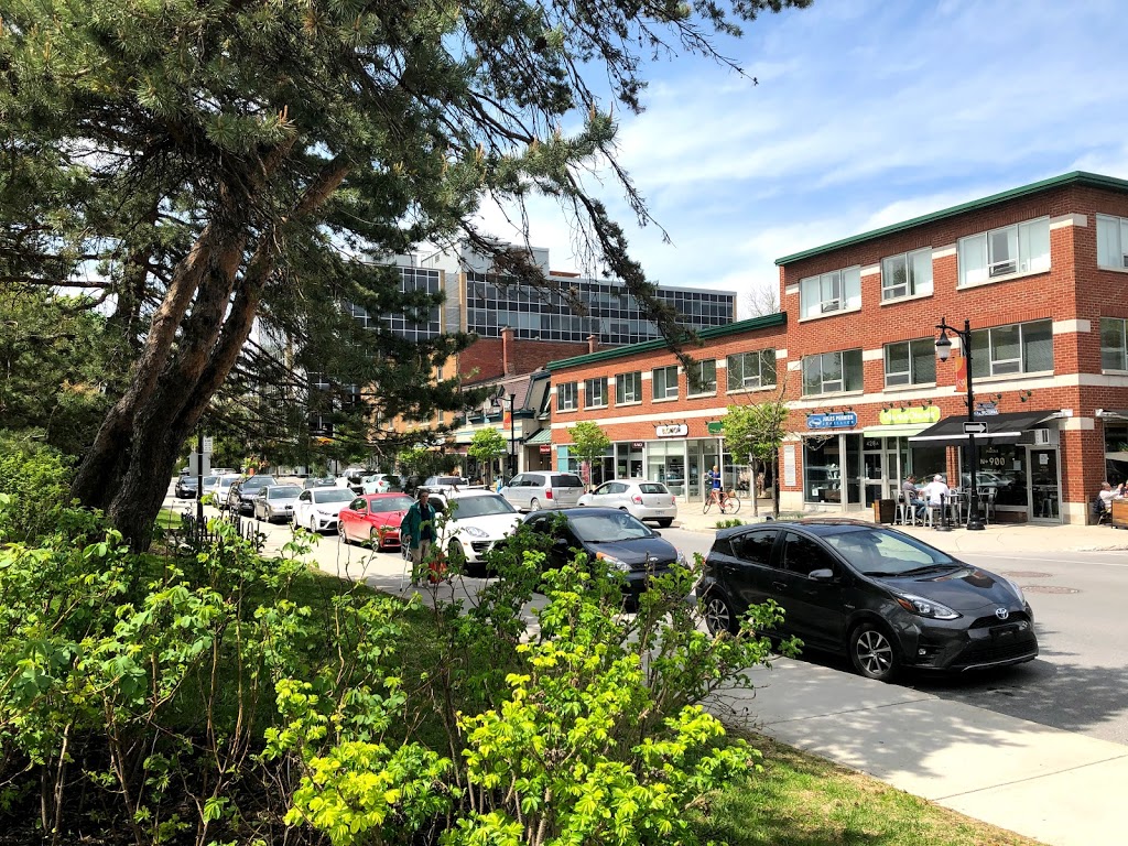 Dragos Ruxandu Courtier Immobilier Royal LePage Tradition Saint- | 3120 Boulevard Moïse-Vincent Suite 202, Saint-Hubert, QC J3Y 0C4, Canada | Phone: (514) 777-5128