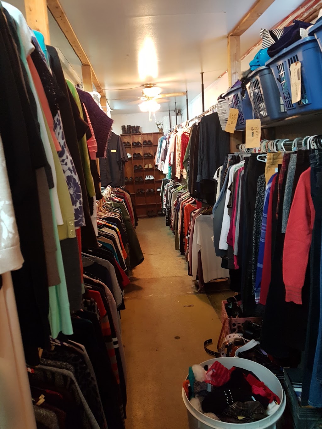 Pompeos Shoppe | 72 Rue de la Rivière, Bedford, QC J0J 1A0, Canada | Phone: (450) 248-3553