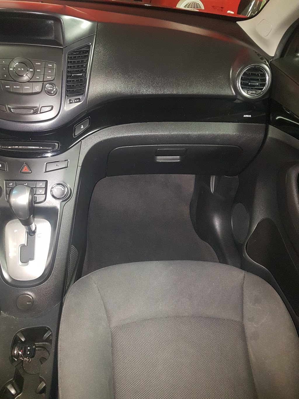 Holly Moon Car Shine | 5004 Timberlea Blvd Unit No. 3, Mississauga, ON L4W 5C5, Canada | Phone: (905) 238-2727