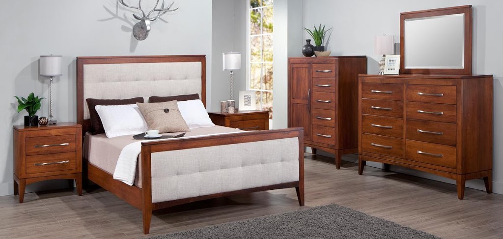 Valley Squire Furniture | 4599 Bank St, Gloucester, ON K1T 3W6, Canada | Phone: (613) 822-0501
