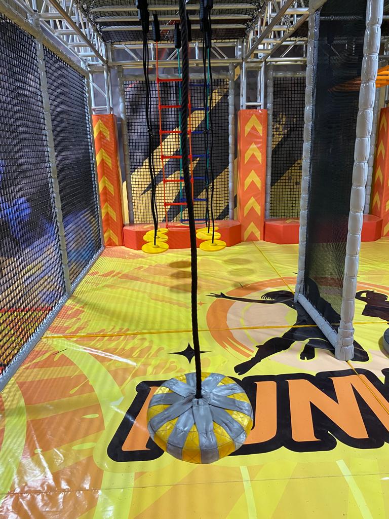 Funvilla London | 1305 Commissioners Rd E, London, ON N6M 0B8, Canada | Phone: (519) 649-4111
