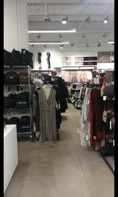 Calvin Klein Outlet | 19001 Chemin Notre Dame Suite #421, Mirabel, QC J7J 0R6, Canada | Phone: (450) 420-3897