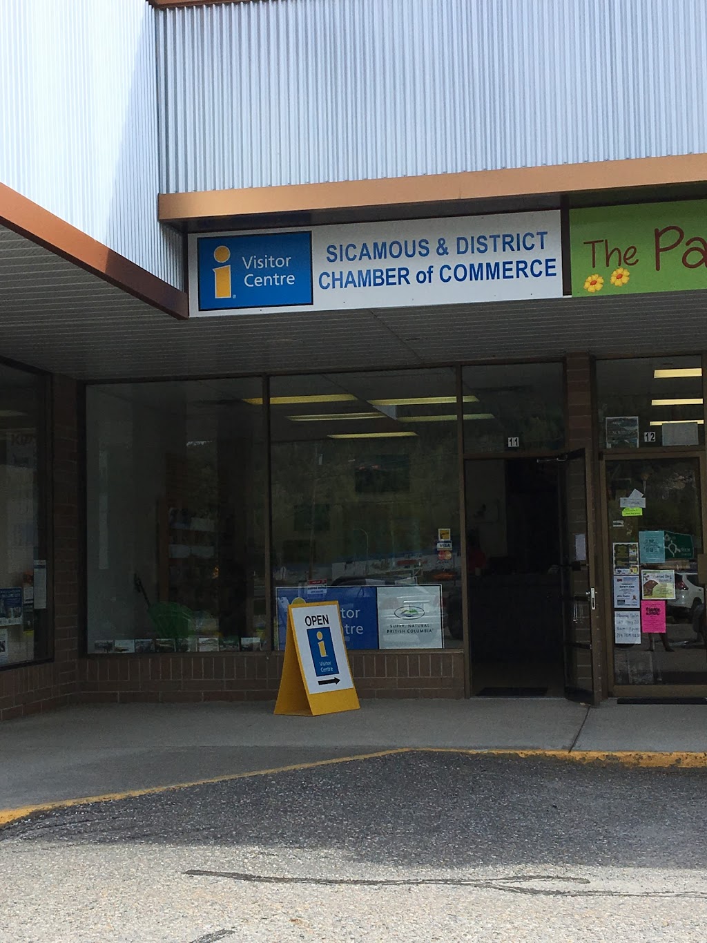 Sicamous Visitor Centre | 446 Main St, Sicamous, BC V0E 2V0, Canada | Phone: (250) 836-3313
