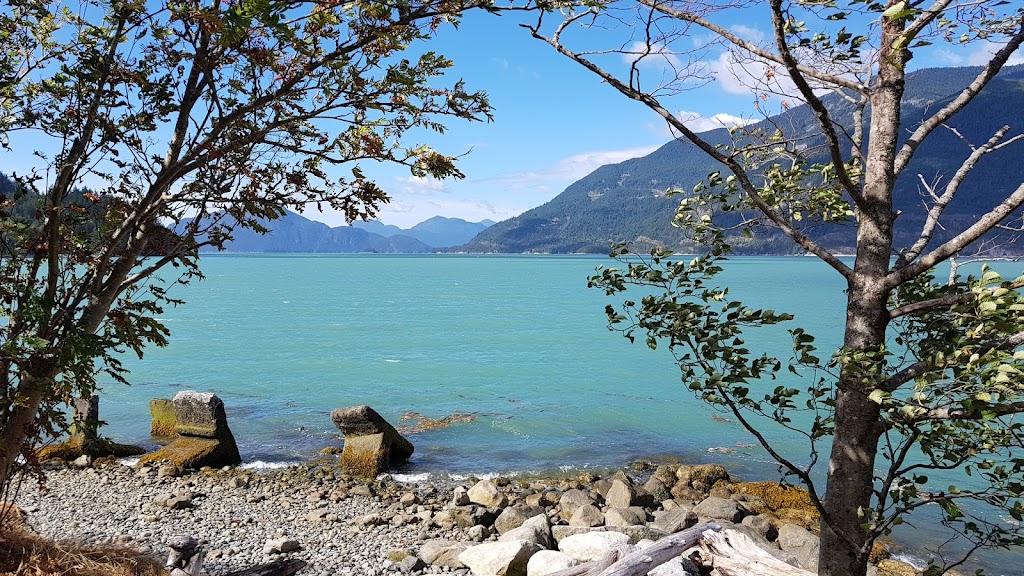 Minaty Bay | 27154 Sea-to-Sky Hwy, Britannia Beach, BC V0N 1J0, Canada | Phone: (604) 896-2339