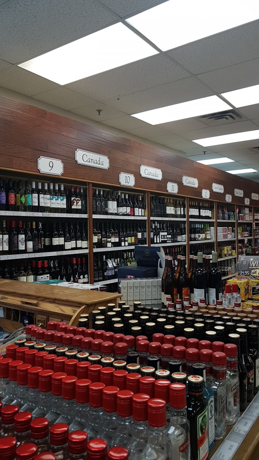Lake Louise Liquor Store | 101 Lake Louise Dr, Lake Louise, AB T0L 1E0, Canada | Phone: (403) 522-3955