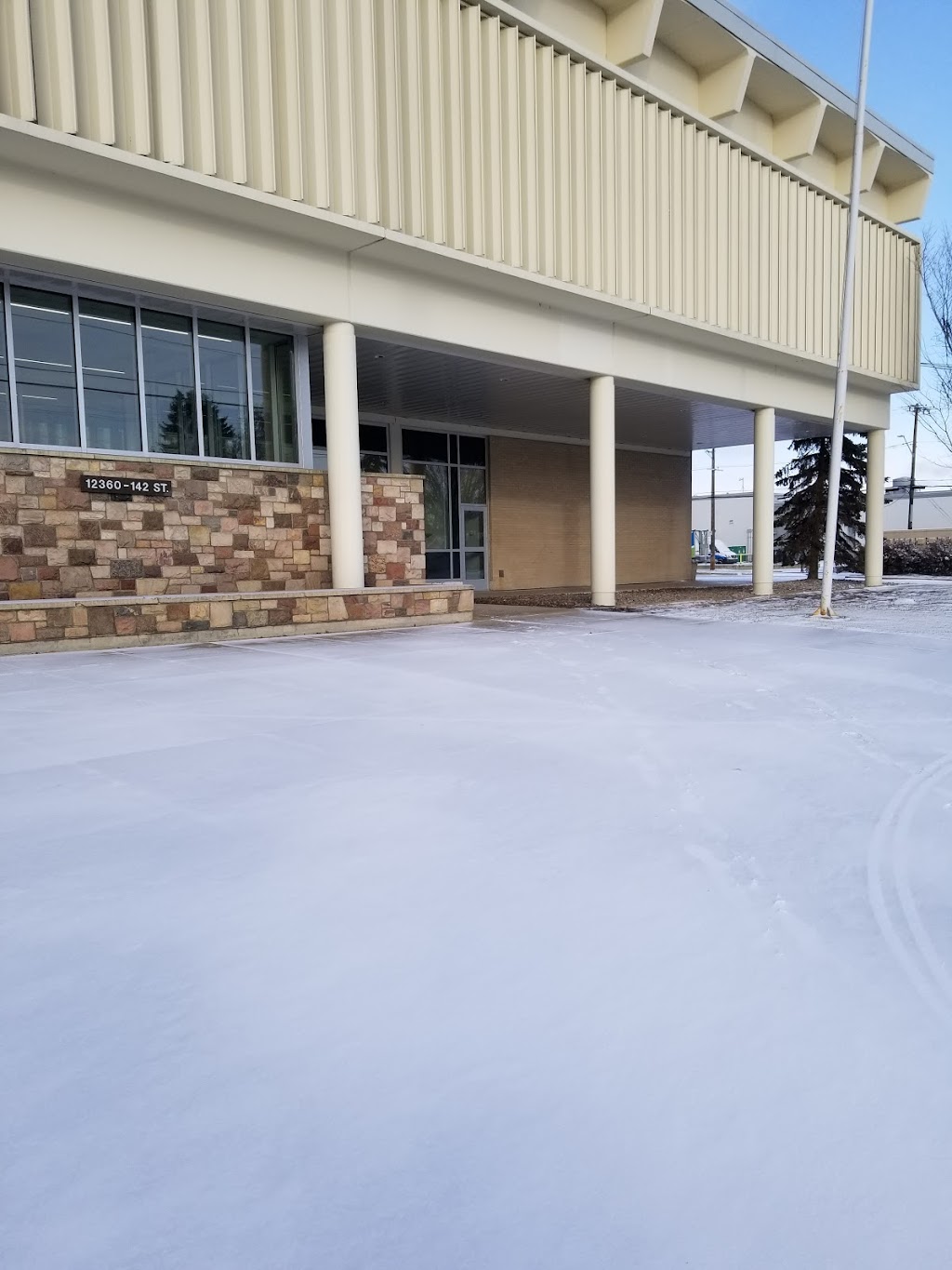 Two Seasons Maintenance Services Inc. | 60 Lamplight Dr, Spruce Grove, AB T7X 0G8, Canada | Phone: (780) 720-7220