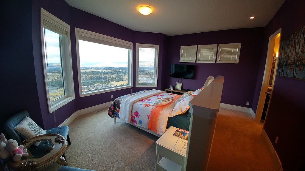 Sky House | 1010 Lamont Ct, Kelowna, BC V1W 5J1, Canada | Phone: (778) 882-0899
