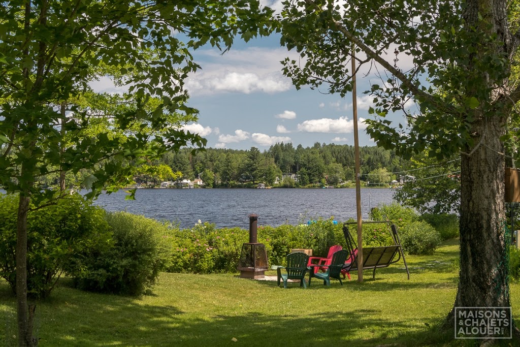 Chalet le Rassembleur du Lac Boissonneault | 109 Rue Lepage Vigneux, Saint-Claude, QC J1S 2L5, Canada | Phone: (819) 388-3354