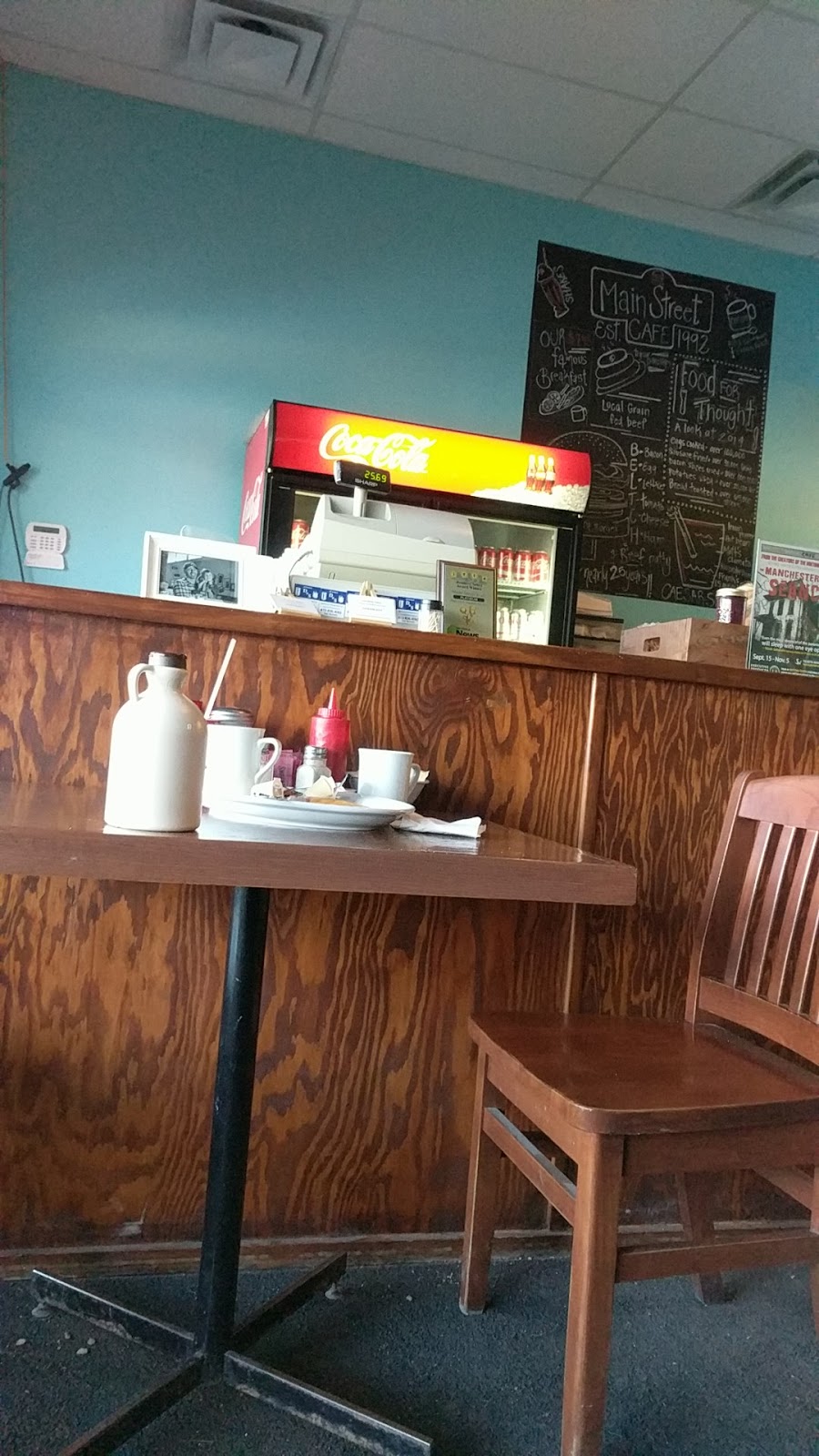 Main Street Cafe | 1626 Main Street South, Stittsville, ON K2S 1A5, Canada | Phone: (613) 836-2277