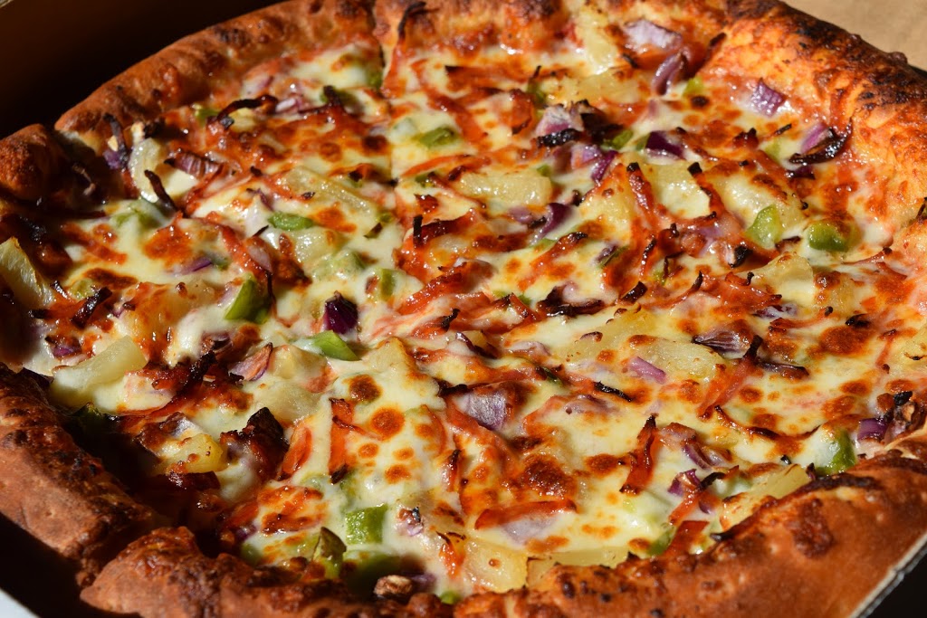 Uncle Googies Pizzeria | 742 Hamilton Rd, London, ON N5Z 1T7, Canada | Phone: (519) 601-4004