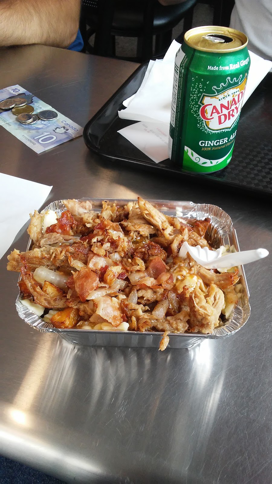 Cantine Bayeur | 506 Rue Saint-Jacques, Napierville, QC J0J 1L0, Canada | Phone: (450) 245-7434