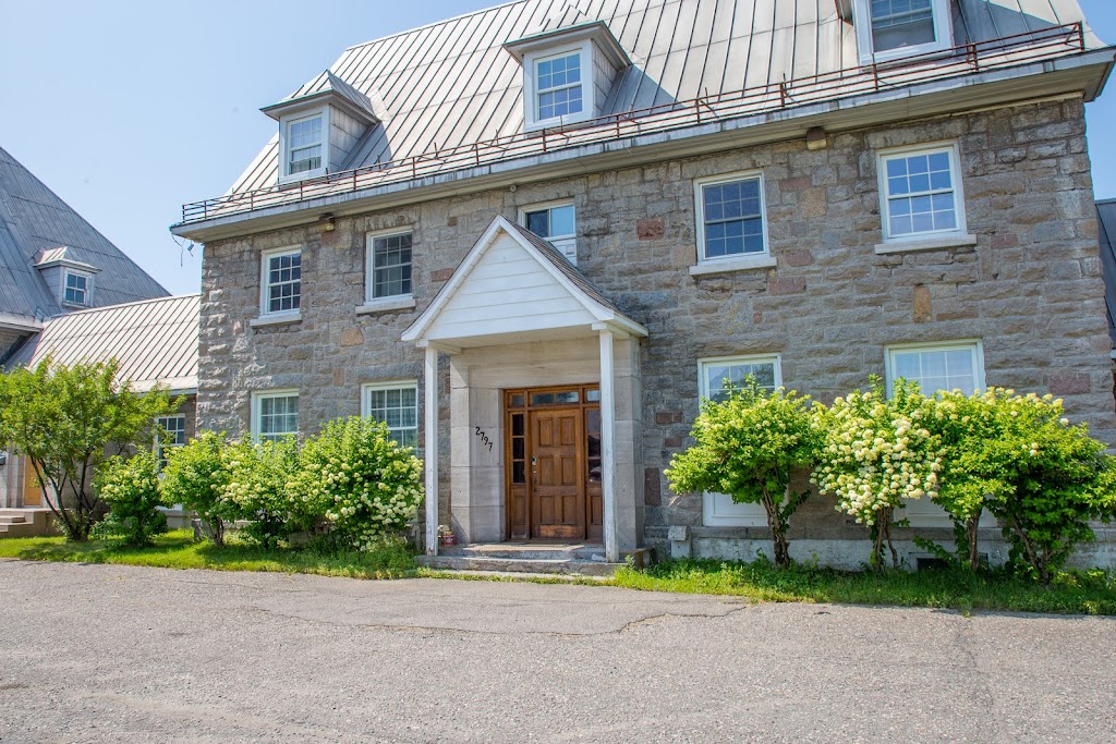 Auberge Québec Issime | 2797 Rue Hocquart, Jonquière, QC G7S 1X7, Canada | Phone: (581) 668-2862