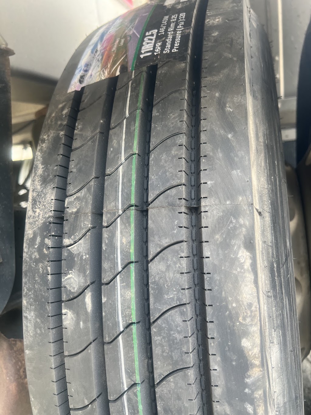 Singh Tire Solution | 11695A Rue Pavillon, Pierrefonds-Roxboro, QC H8Y 2Y3, Canada | Phone: (514) 754-2143