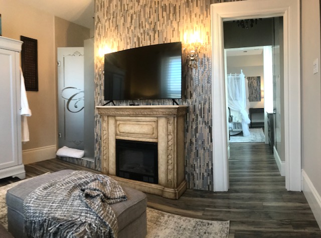 Cavana House Bed & Breakfast | 241 Mississaga St W, Orillia, ON L3V 3B7, Canada | Phone: (705) 330-1725