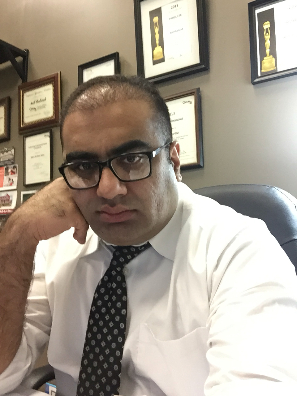 Mississauga Real Estate Agent - Asif Shahzad - Century21 | 6980 Maritz Dr #8, Mississauga, ON L5W 1Z3, Canada | Phone: (416) 986-7862