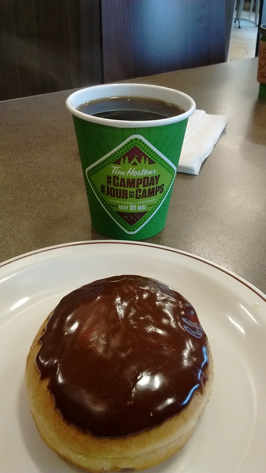 Tim Hortons | 900 Steeles Ave E, Milton, ON L9T 5M6, Canada | Phone: (905) 878-1345
