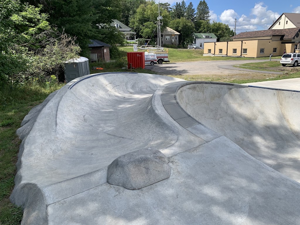 Haliburton Junction Skate Park | 728 Mountain St, Haliburton, ON K0M 1S0, Canada | Phone: (705) 457-1740