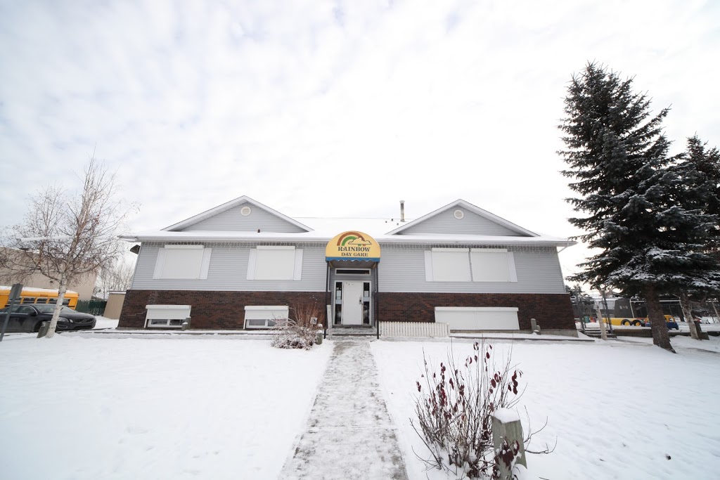 Rainbow Daycare | 450 Woodvale Road East NW, Edmonton, AB T6L 6G5, Canada | Phone: (780) 461-8208