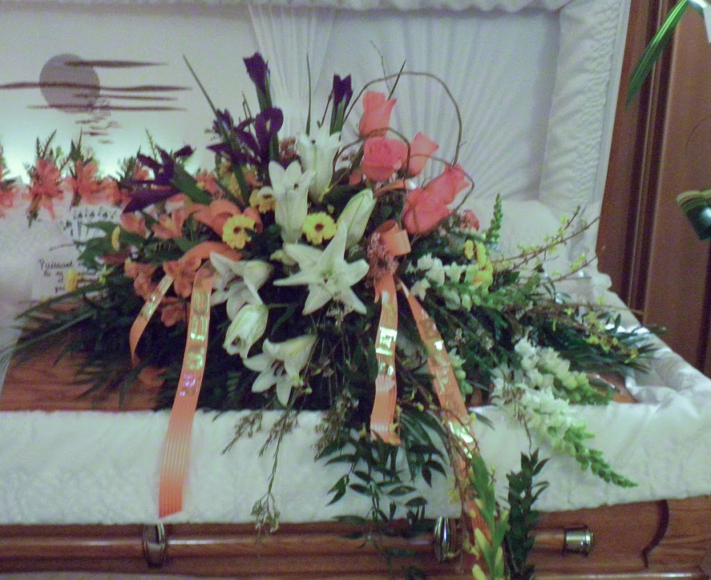 Gaétane Fleuriste Coaticook | 67 Rue Gendreau, Coaticook, QC J1A 2N3, Canada | Phone: (819) 849-2118