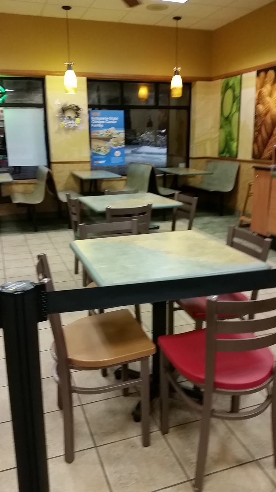 Subway | 2890 10th Ave NE, Salmon Arm, BC V1E 4N3, Canada | Phone: (250) 832-5099