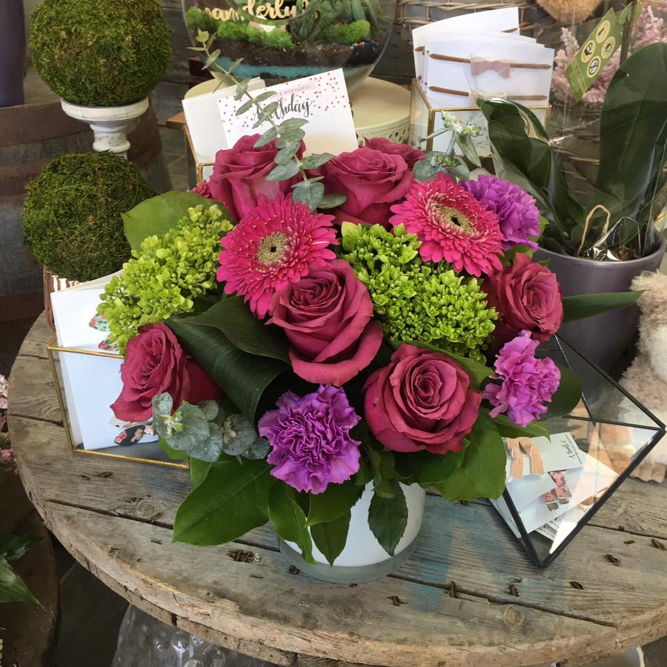 Pretty Little Flowers | 20 McLeod Ave #2a, Spruce Grove, AB T7X 3Y1, Canada | Phone: (780) 962-4771