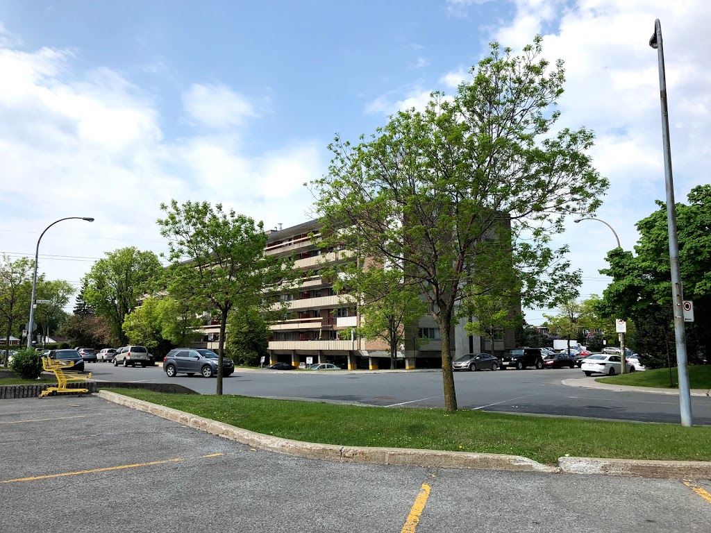Place Versailles Apartments | 7235 Rue Pierre Corneille, Montréal, QC H1M 1L3, Canada | Phone: (514) 353-1900