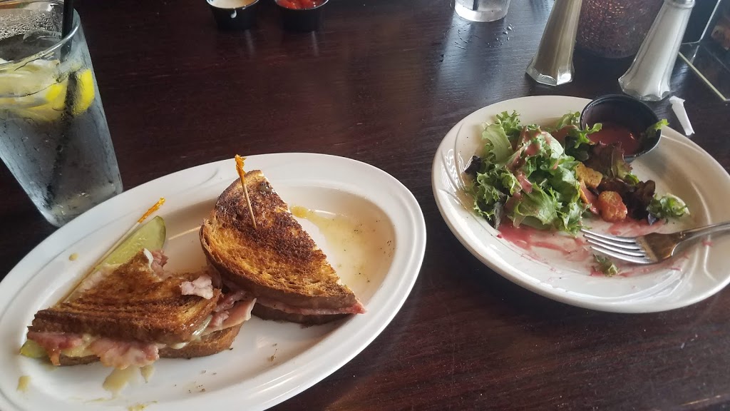 Waterstone Grill | 3679 Commerce Pl, Hamburg, NY 14075, USA | Phone: (716) 646-4400