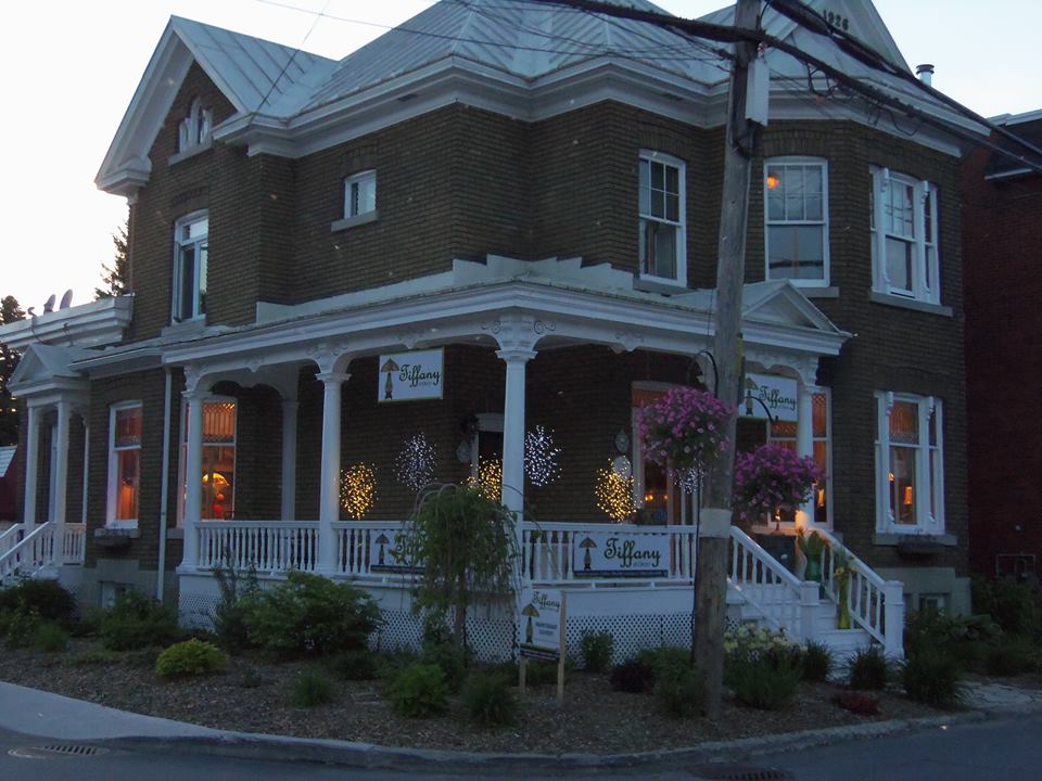 Tiffany et Décor | 54 Rue Principale, Saint-Esprit, QC J0K 2L0, Canada | Phone: (514) 690-9212